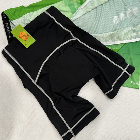NWT Biking 🚴♀️ Outfit Zero Bike Size Small - Picture 5 of 10